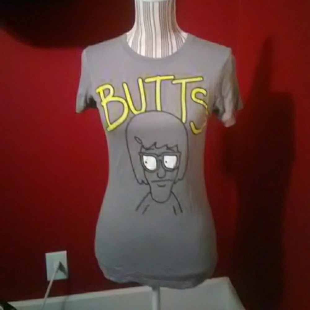 A gray bobs burger t shirt